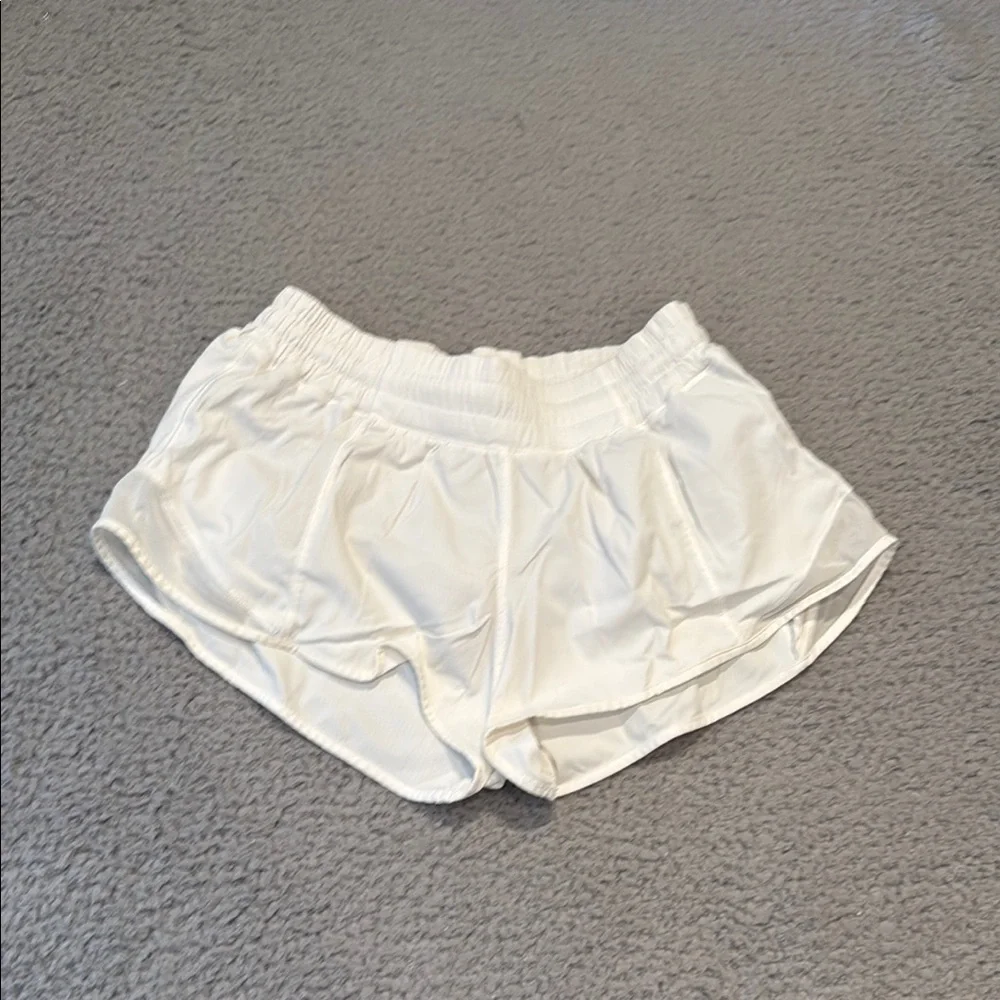 Lululemon Hotty Short Women's White Athletic Shorts size 6